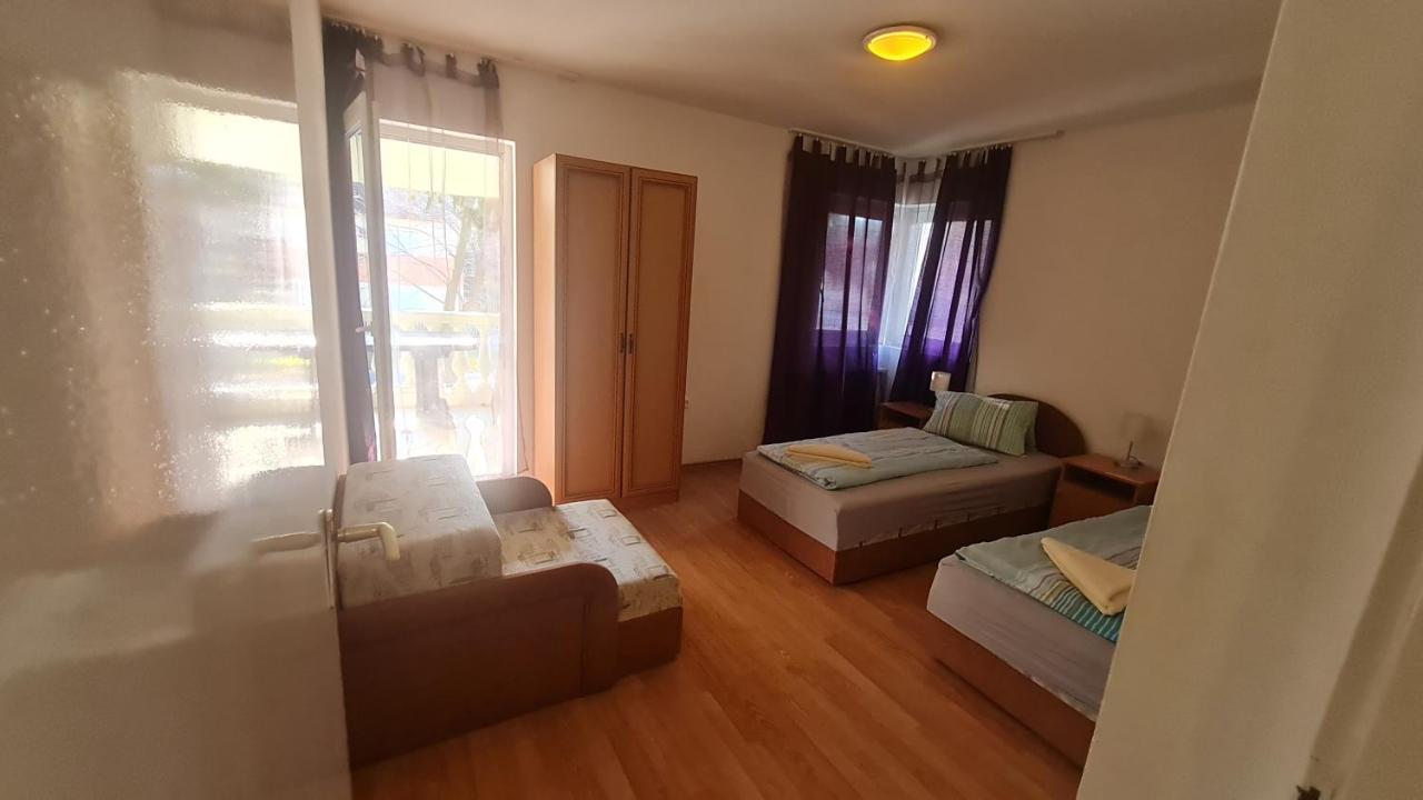 Apartamento Yellow Sun 2 Apartman Siófok Exterior foto
