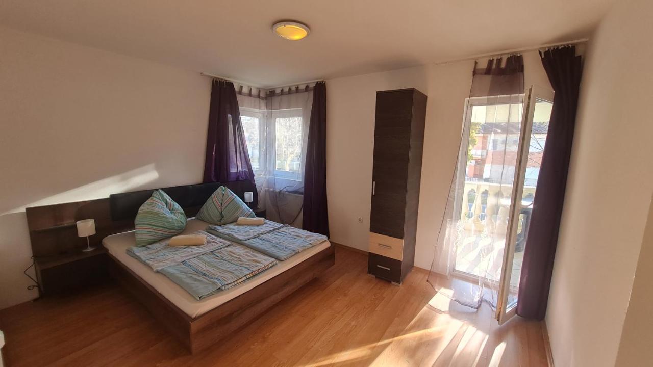 Apartamento Yellow Sun 2 Apartman Siófok Exterior foto
