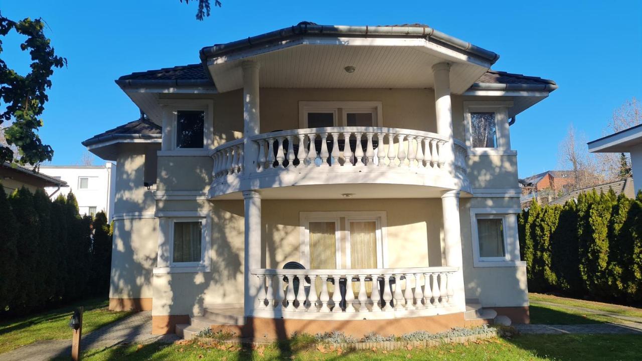 Apartamento Yellow Sun 2 Apartman Siófok Exterior foto